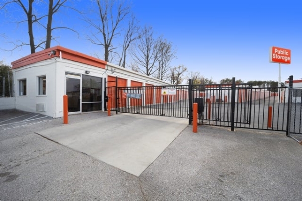 Facility photo: //images.sparefoot.com/medium/2148116876558e0e8e4.jpg