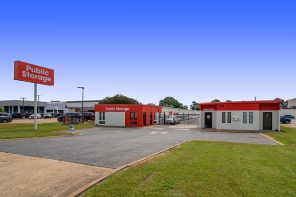 Storage Units at Public Storage - Chesapeake - 1430 S Military Hwy - 1430 S Military Hwy