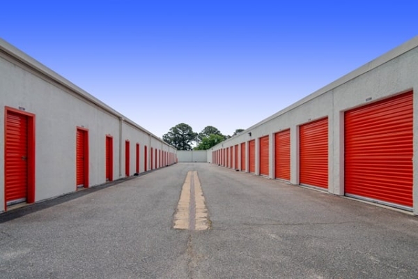 Storage Units at Public Storage - Chesapeake - 1430 S Military Hwy - 1430 S Military Hwy