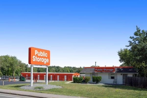 Facility photo: //images.sparefoot.com/medium/2148226877a349a9942.jpg