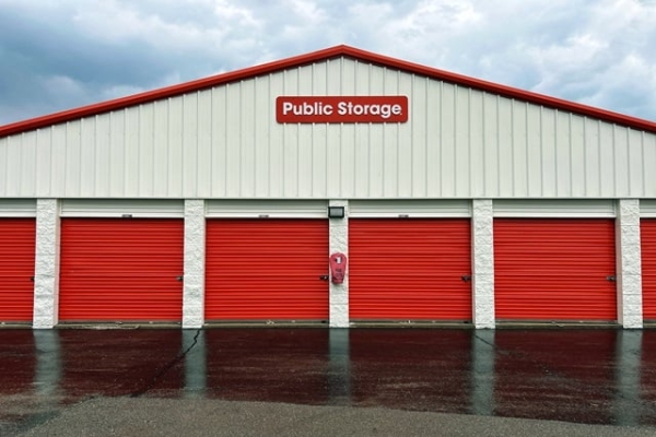 Facility photo: //images.sparefoot.com/medium/2148236884d24359127.jpg