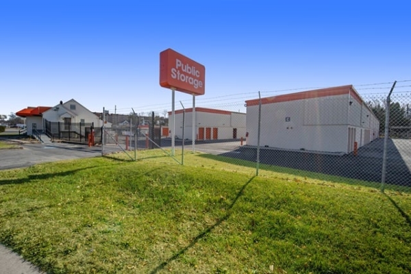 Storage Units at Public Storage - Laurel - 3607 Fort Meade Road - 3607 Fort Meade Road