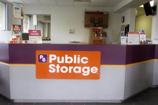 Facility photo: //images.sparefoot.com/medium/2148316877a3435954b.jpg