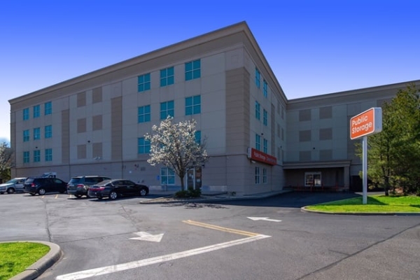 Facility photo: //images.sparefoot.com/medium/2148336a09c9c91e62a.jpg