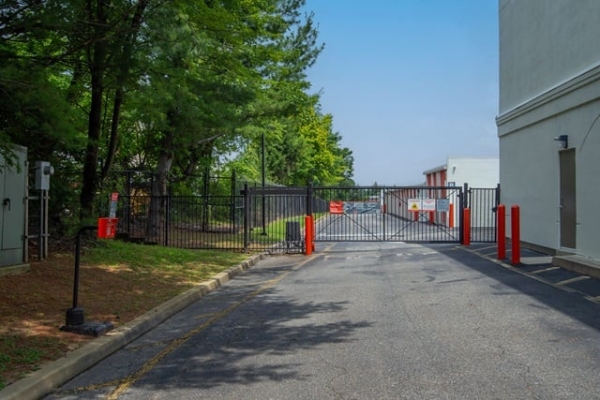 Facility photo: //images.sparefoot.com/medium/2148356892027ef2101.jpg
