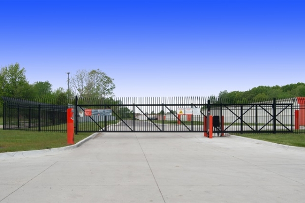 Facility photo: //images.sparefoot.com/medium/2148366a256c6778743.jpg
