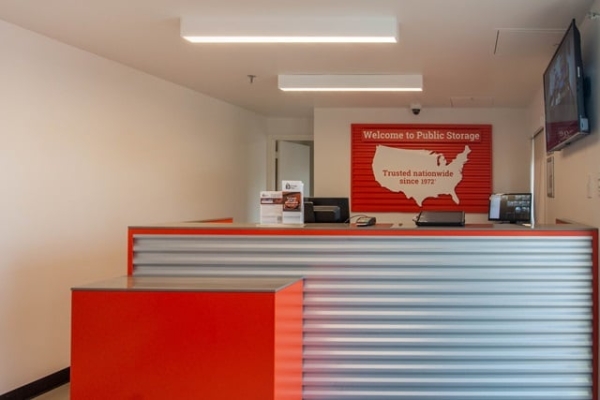 Facility photo: //images.sparefoot.com/medium/2148476919d9e1f1c95.jpg