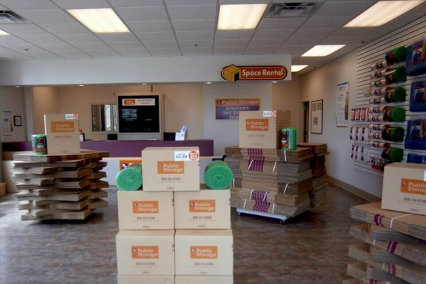 Storage Units at Public Storage - Timonium - 420 W Padonia Road - 420 W Padonia Road