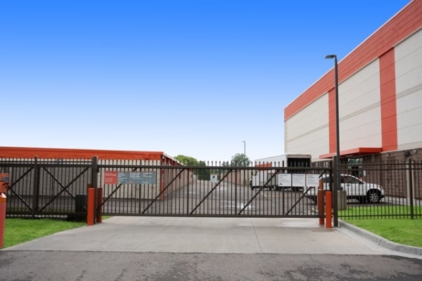 Storage Units at Public Storage - Royal Oak - 5060 Coolidge Highway - 5060 Coolidge Highway