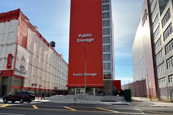 Facility photo: //images.sparefoot.com/medium/2148806877a40158431.jpg