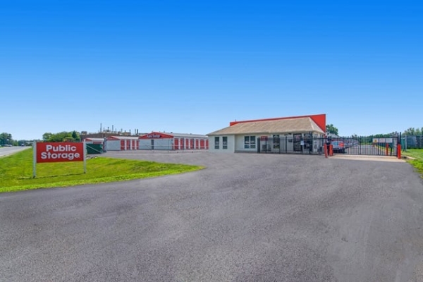 Storage Units at Public Storage - Newark - 201 Bellevue Road - 201 Bellevue Road