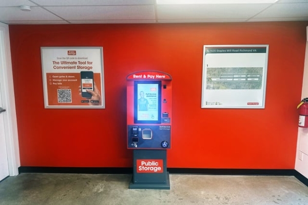 Facility photo: //images.sparefoot.com/medium/2148916991d30aa7234.jpg