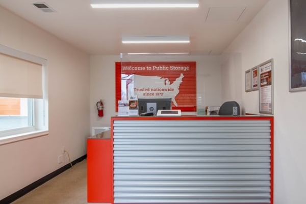 Facility photo: //images.sparefoot.com/medium/2148926991d2905ca07.jpg