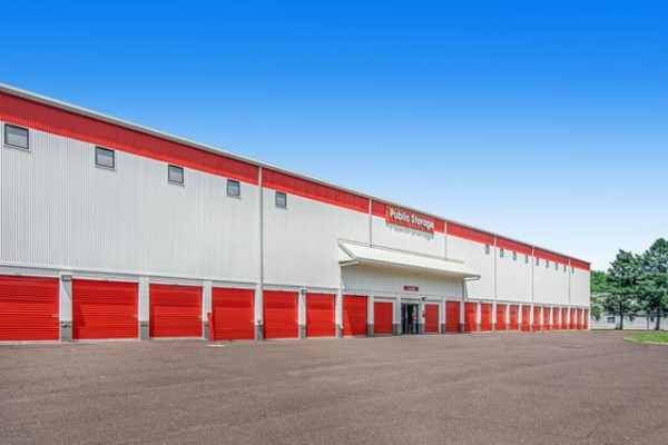 Facility photo: //images.sparefoot.com/medium/2148936884d3199eeb8.jpg