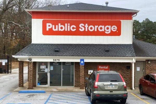 Facility photo: //images.sparefoot.com/medium/2148976a09c92a787de.jpg
