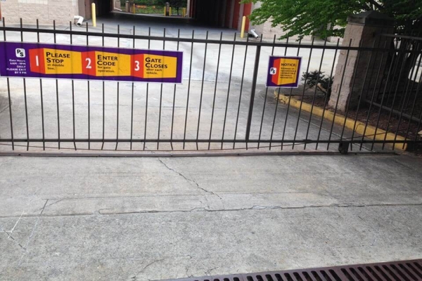 Facility photo: //images.sparefoot.com/medium/214901692c4f3a8e933.jpg