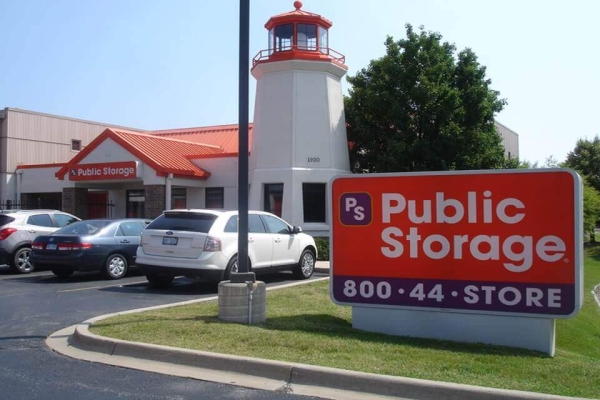 Facility photo: //images.sparefoot.com/medium/2149236878f55482b43.jpg