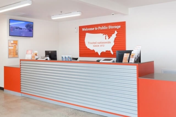 Storage Units at Public Storage - Charlotte - 4555 South Blvd - 4555 South Blvd