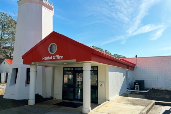Facility photo: //images.sparefoot.com/medium/2149276877a4154253a.jpg