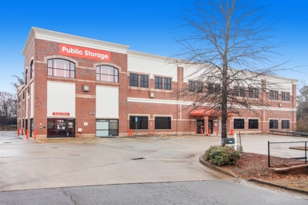 Facility photo: //images.sparefoot.com/medium/21493069f5f894118a1.jpg