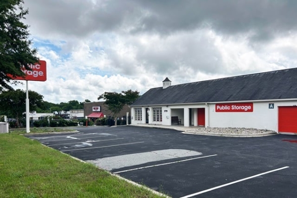 Storage Units at Public Storage - High Point - 2729 W English Road - 2729 W English Road