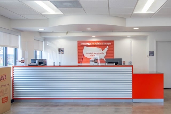 Facility photo: //images.sparefoot.com/medium/21494768935444431f0.jpg