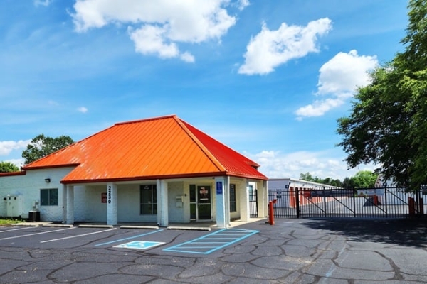 Facility photo: //images.sparefoot.com/medium/2149486878f4e523d0e.jpg