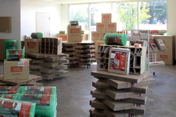 Facility photo: //images.sparefoot.com/medium/2149596878f58ebb5ea.jpg