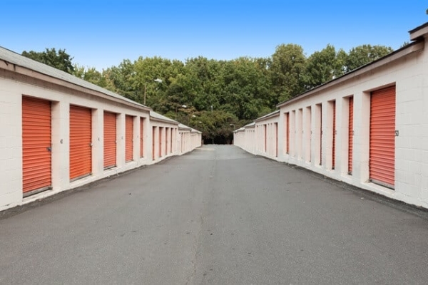 Storage Units at Public Storage - Charlotte - 3912 Wilkinson Blvd - 3912 Wilkinson Blvd