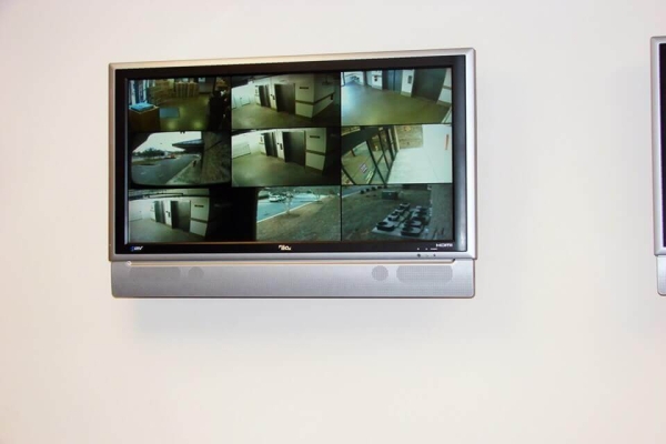 Facility photo: //images.sparefoot.com/medium/214978690dfce7bd450.jpg