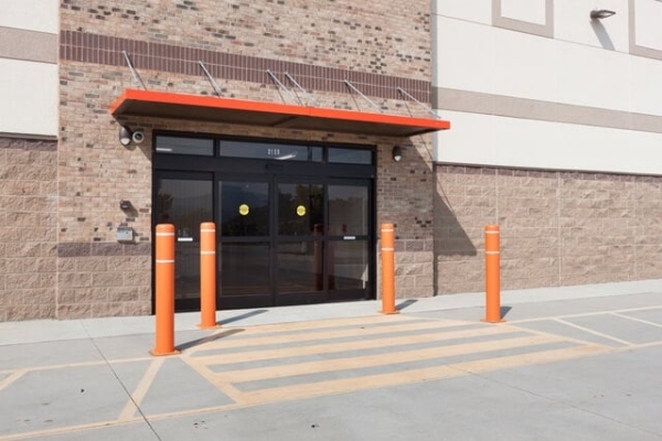 Facility photo: //images.sparefoot.com/medium/2149856942b95f566a6.jpg