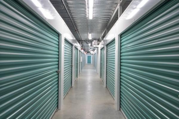 Facility photo: //images.sparefoot.com/medium/21499569738082d058b.jpg