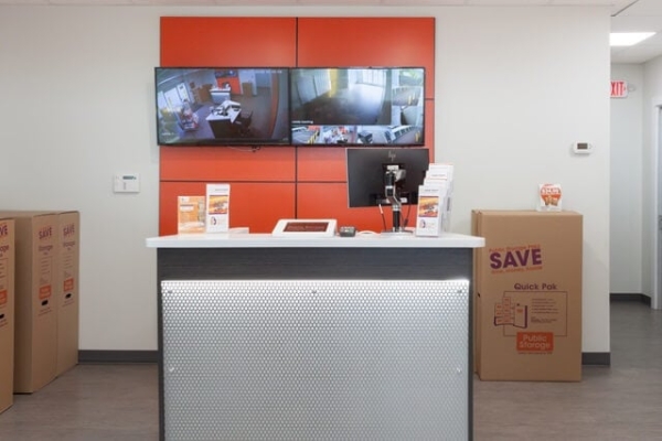 Facility photo: //images.sparefoot.com/medium/21500168e662b0628d6.jpg