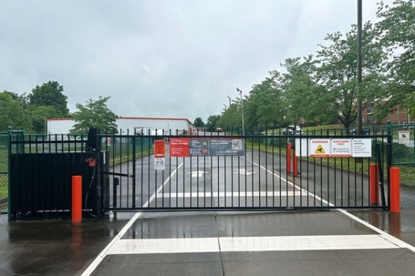 Facility photo: //images.sparefoot.com/medium/21500669e626e61dee5.jpg