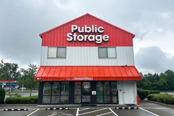 Facility photo: //images.sparefoot.com/medium/21500669f5f9423b2bd.jpg