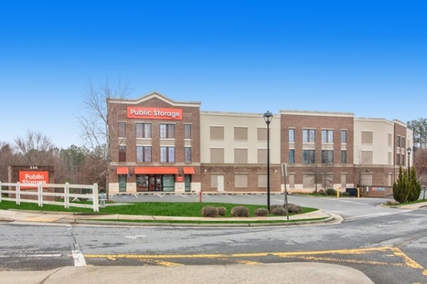 Facility photo: //images.sparefoot.com/medium/2150076957d218ea067.jpg