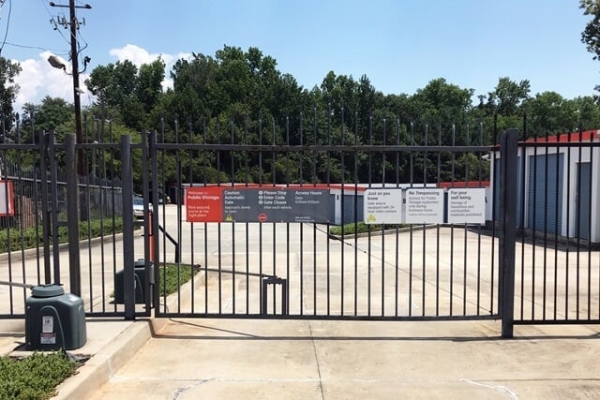 Facility photo: //images.sparefoot.com/medium/21500869f5f90705254.jpg