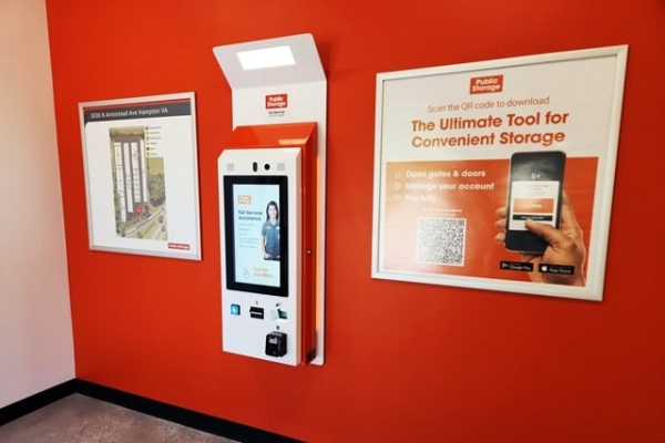 Facility photo: //images.sparefoot.com/medium/215011695e6a98a2300.jpg