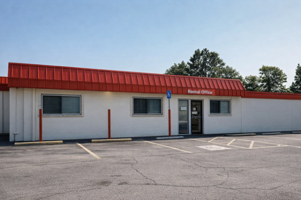 Storage Units at Public Storage - Nashville - 424 Metroplex Drive - 424 Metroplex Drive