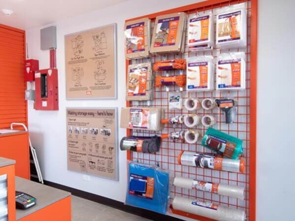 Facility photo: //images.sparefoot.com/medium/21502368e7b564126be.jpg