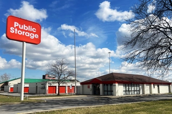 Storage Units at Public Storage - Lansing - 2115 Bernice Road - 2115 Bernice Road