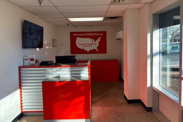 Facility photo: //images.sparefoot.com/medium/2150396968f8974a4d7.jpg