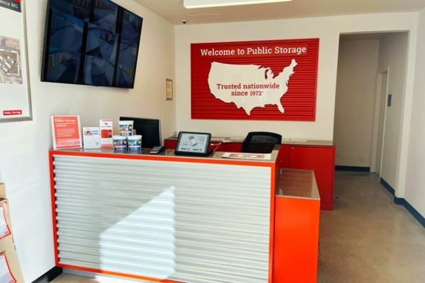 Storage Units at Public Storage - Independence - 2700 M 291 Frontage Rd - 2700 M 291 Frontage Rd