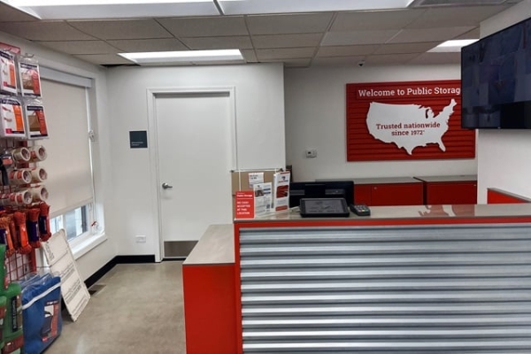 Facility photo: //images.sparefoot.com/medium/21505569ff336845fbf.jpg