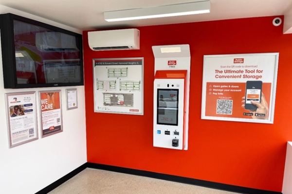 Facility photo: //images.sparefoot.com/medium/21506869440c754ebc3.jpg