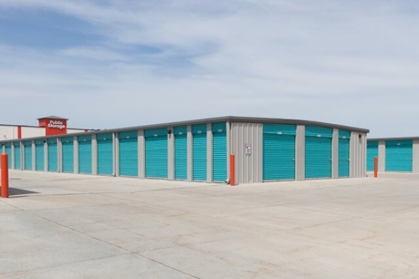 Facility photo: //images.sparefoot.com/medium/21507469f5fa9df08e3.jpg