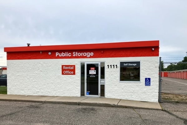 Facility photo: //images.sparefoot.com/medium/21510669f4a9e8b8339.jpg
