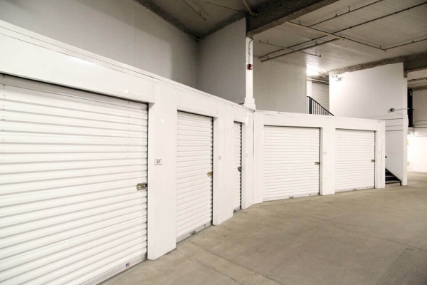 Facility photo: //images.sparefoot.com/medium/2151086877a5718a739.jpg