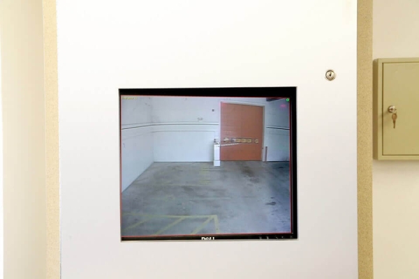 Facility photo: //images.sparefoot.com/medium/2151086877a57420f27.jpg
