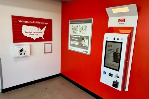 Facility photo: //images.sparefoot.com/medium/2151146907696e89f09.jpg